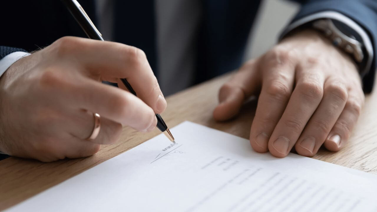 Hợp đồng là văn bản quan trọng cần ký kết trước khi học việc hay thử việc Hợp đồng học việc và thử việc 1
