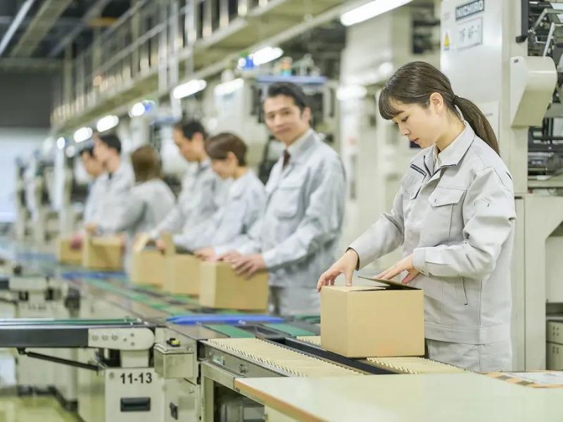 Tuyển công nhân dán tem sản phẩm | Cơ hội việc làm, yêu cầu ứng tuyển