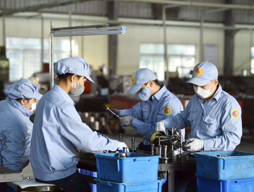 Tuyển công nhân lao động phổ thông & những điều cần biết